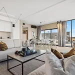Holiday home Lyngvaer Aurora - Jacuzzi - No 03