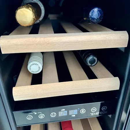 Lyngvaer Aurora Lodge - Jacuzzi - No 03 別荘 *