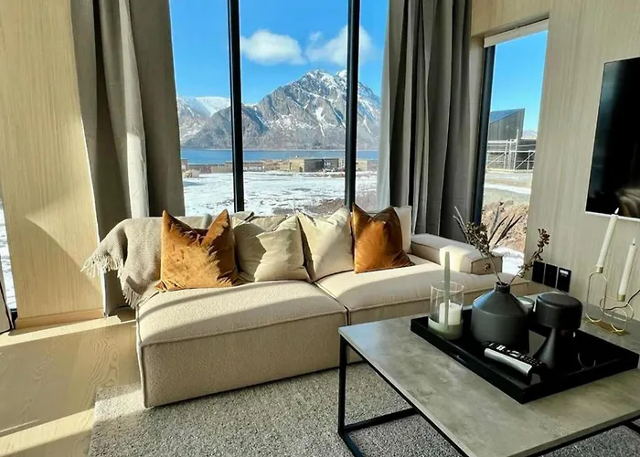 Lyngvaer Aurora - Jacuzzi - No 03 * Lyngværet