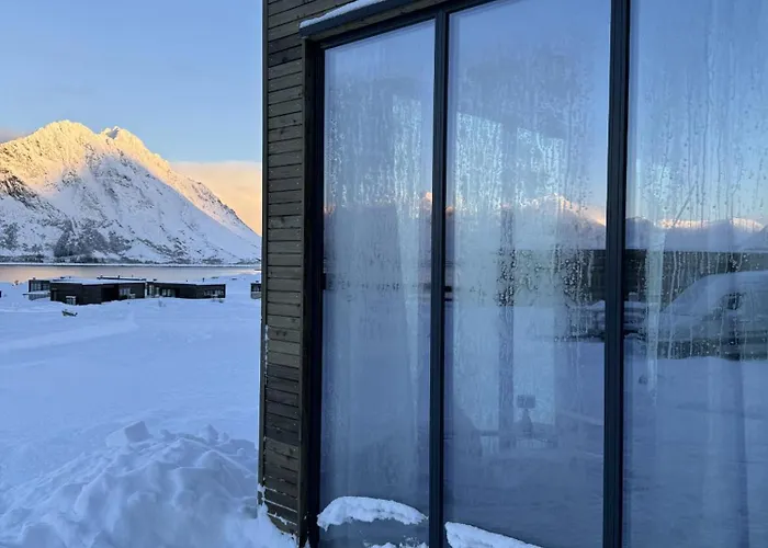 Lyngvaer Aurora - Jacuzzi - No 03 Сasa de vacaciones