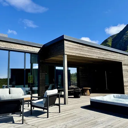 بيت للعطل Lyngvaer Aurora Lodge - Jacuzzi - No 03 Storoya